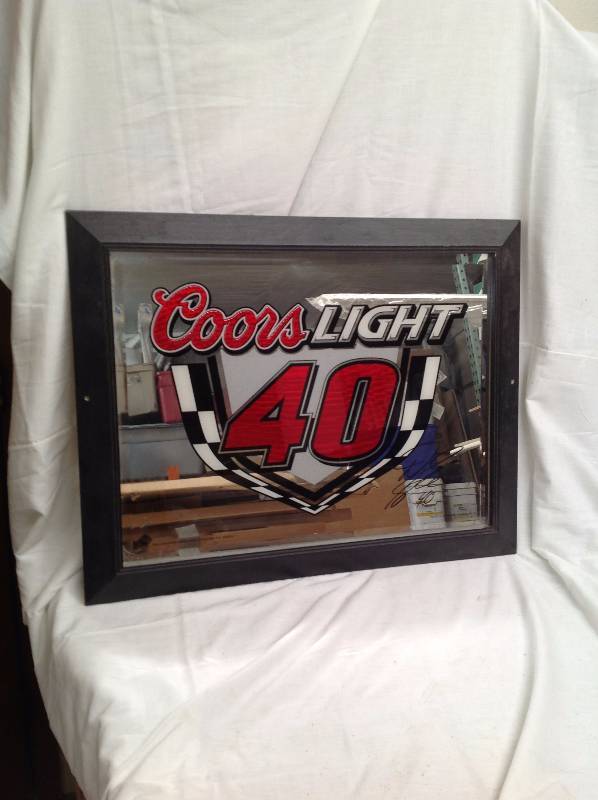 lot 19 image: Coors Light Beer Framed Mirror