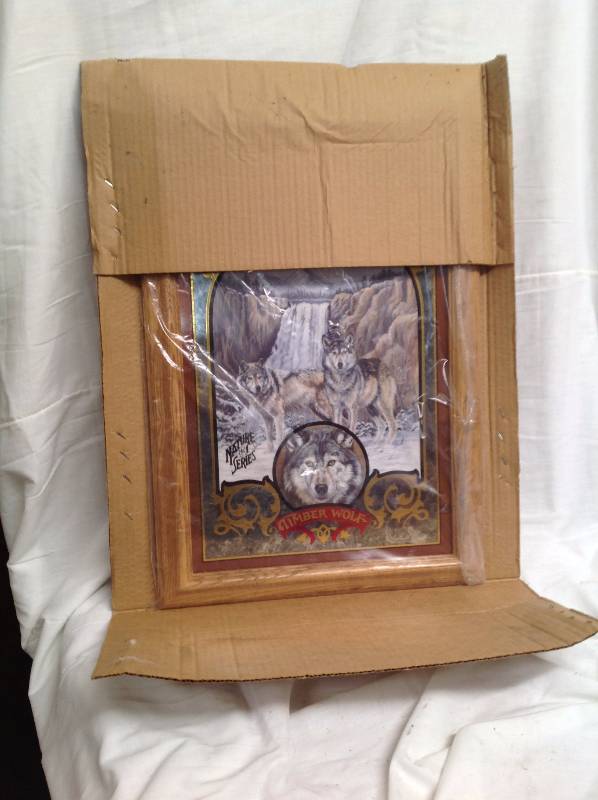 lot 26 image: NEW- Coors Light - Timber Wolves - Limited Edition #763