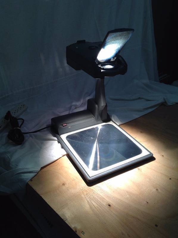 lot 79 image: 3M Projector