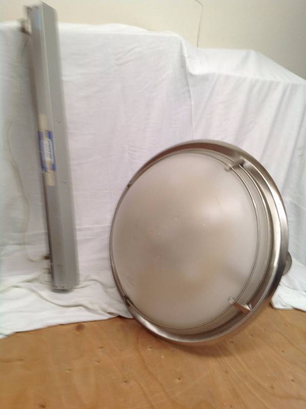 lot 85 image: Two Lights, One Chandelier, and One Shop Light