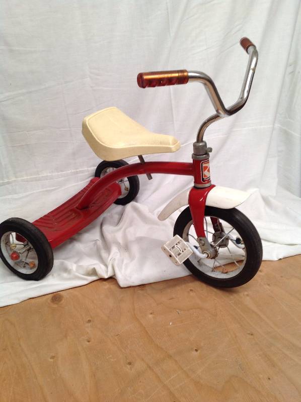 lot 91 image: Vintage Tricycle - Road Master
