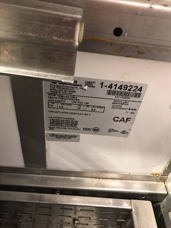 True 48 Refrigerated Prep Table on Wheels, Model TSSU-48-12D-4, 115V, Runs