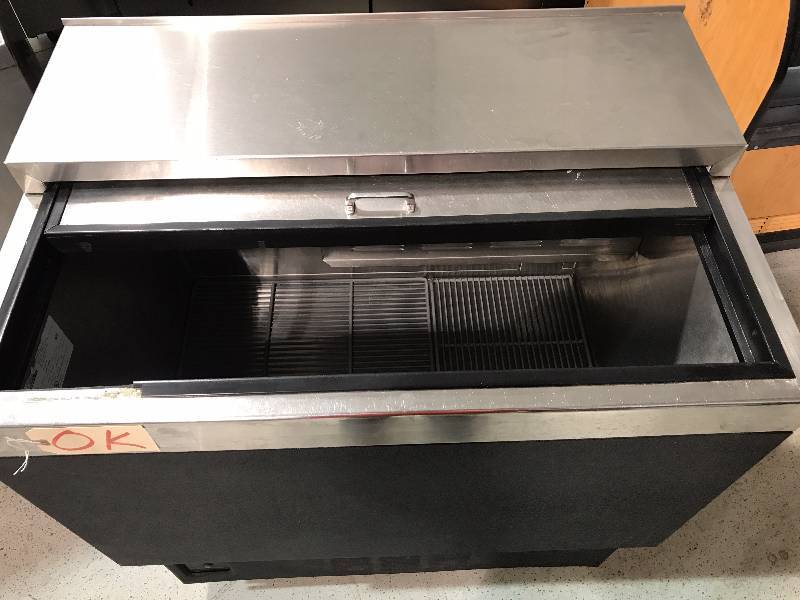 Glas Tender, Mod #MF36-B2, mug froster, NSF, 115 volts, 7.2 amps, caster mounted,