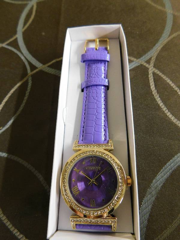 GENEVE WATCH, PURPLE WRIST BAND