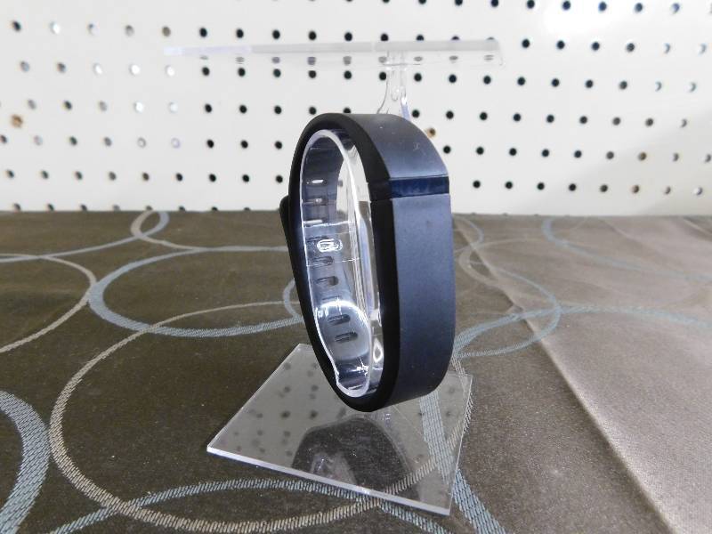 FitBit Flex Black, MSRP $109.99