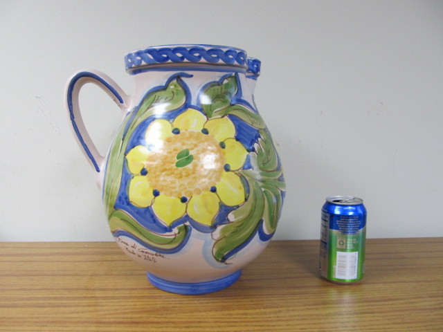 lot 11 image: LARGE Italian Water Pitcher wHandle