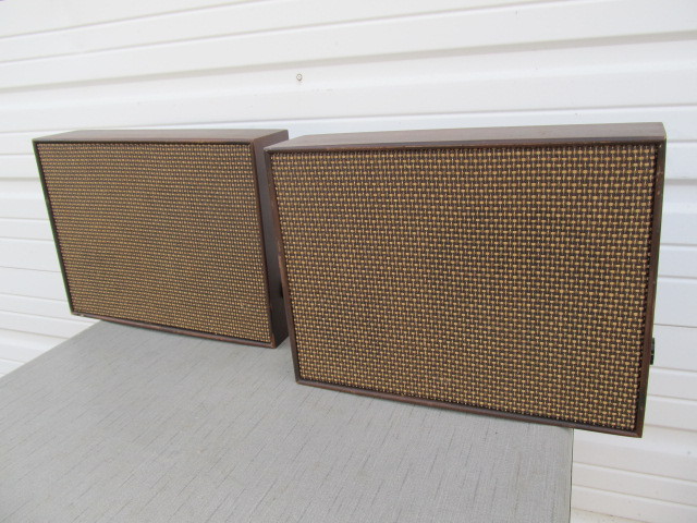 lot 91 image: Pair of Vintage Wall Speakers