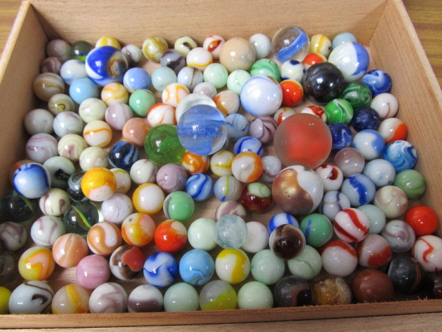 lot 96 image: Cigar Box FULL of Vintage Marbles #1