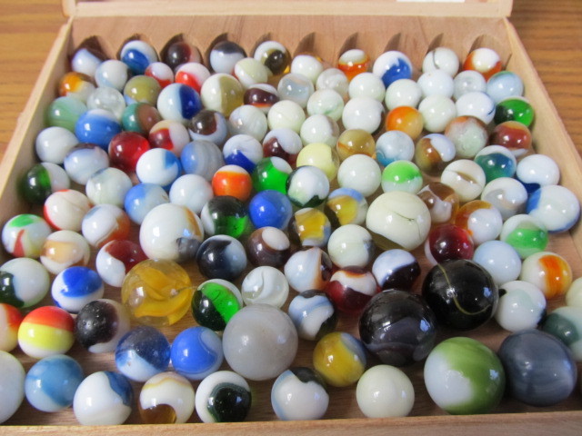 lot 99 image: Cigar Box FULL of Vintage Marbles #4