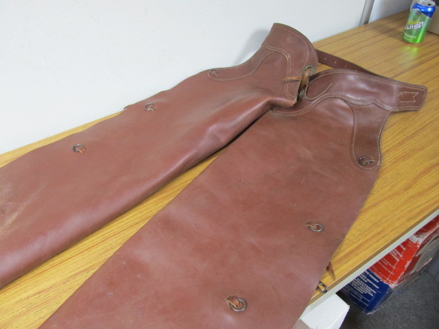lot 126 image: Vintage High End Mens Western Leather Chaps