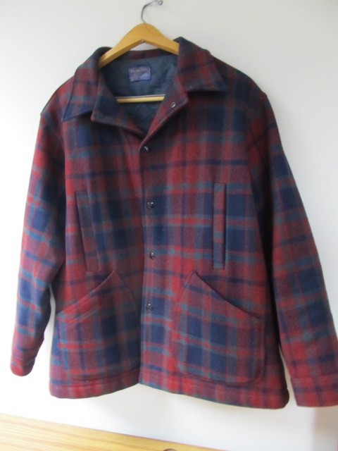lot 134 image: Vintage PENDLETON Wool Mens Lined Jacket - Size XL