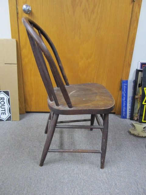 lot 151 image: Antique Wooden Bentwood Chair