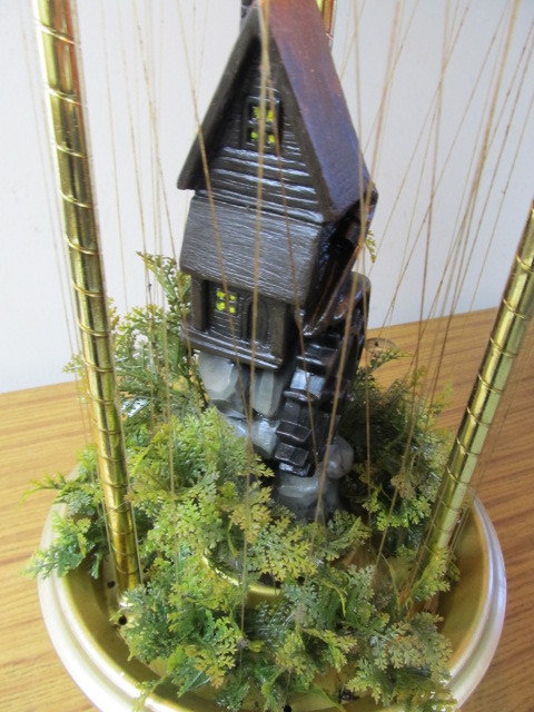 lot 4 image: Working Vintage Hanging Rain Lamp