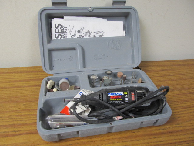 lot 62 image: Working DREMEL wCase & Accessories