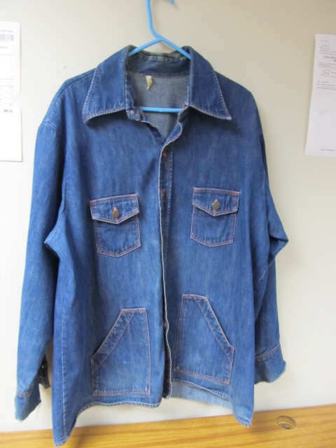 lot 71 image: Vintage 1970s Mens XL Denim Work Shirt