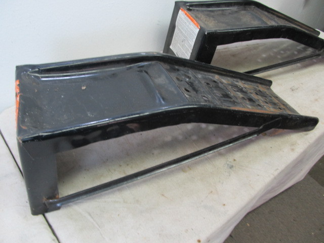 lot 154 image: Heavy Duty Auto Ramps