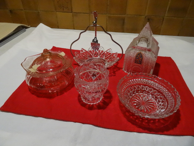 Misc decorative collectible glasswa...