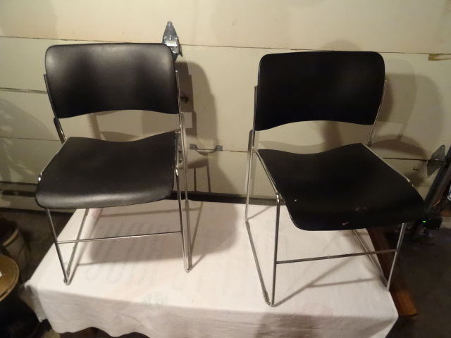 Vintage Deco art chairs. Metal fram...