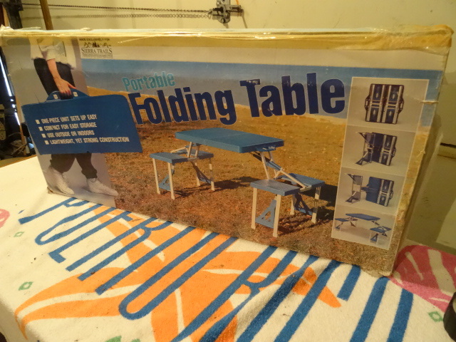Sierra trails fold up picnic table....