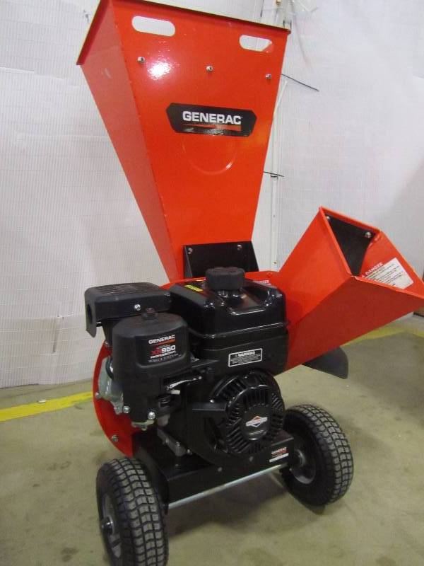 lot 7 image: Generac 3 in. 208cc Heavy-Duty Gas Powered Chipper Shredder