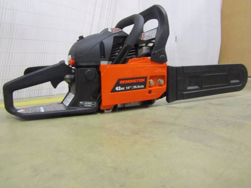 lot 8 image: Remington 14 in. 42cc 2-Cycle Gas Chainsaw