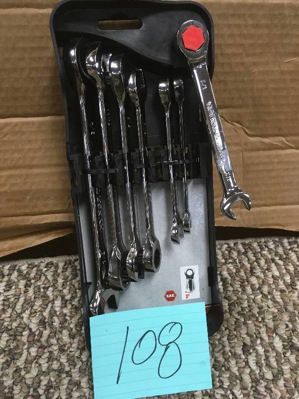 lot 108 image: Hyper Tough 7-Piece SAE Chrome Vanadium Ratcheting Wrench Set. Missing 1 Wrench. New Open Box
