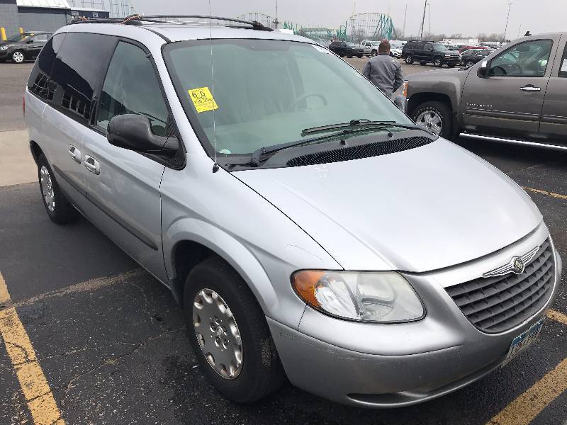2003 Chrysler Town & Country LX