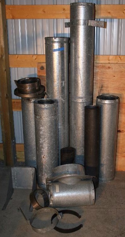 lot 33 image: Assorted Insulated Piping