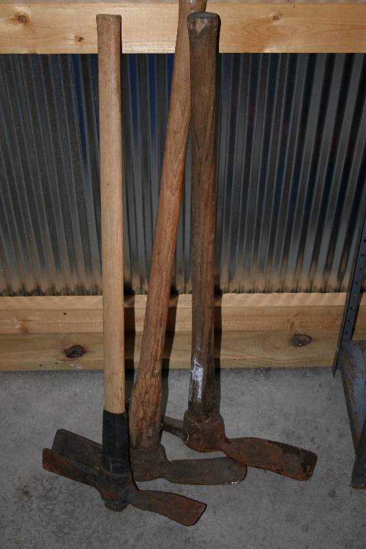 lot 58 image: Sod Busters