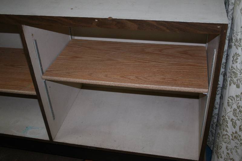 lot 4 image: Rolling CabinetWorkbench