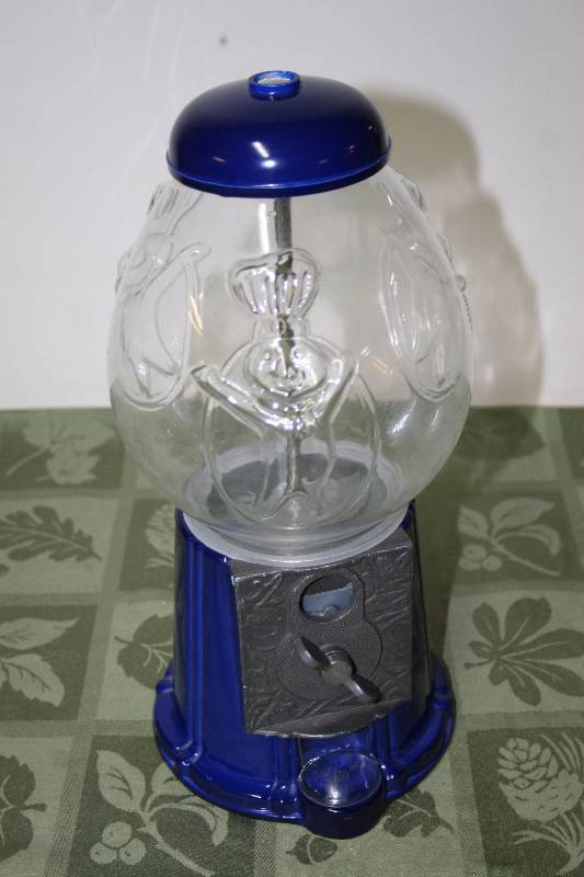 lot 96 image: Poppin Fresh Gumball Machine