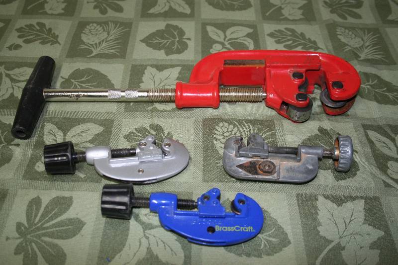 lot 99 image: Pipe Cutters
