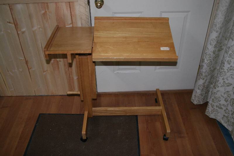 lot 114 image: Over Bed Table