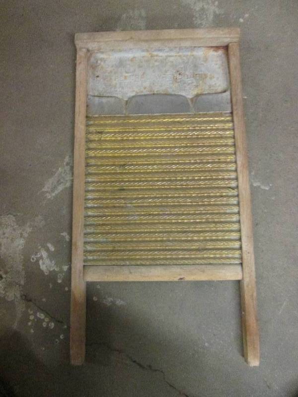 vintage jiffy washboard ...
