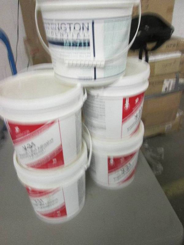 4 - 1 gallon jugs of v-31 premium l...
