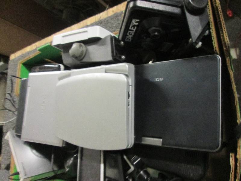 lot of electronics fishfinders , gp...