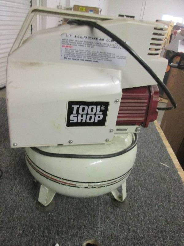 tool shop 2hp 4-gallon air compress...