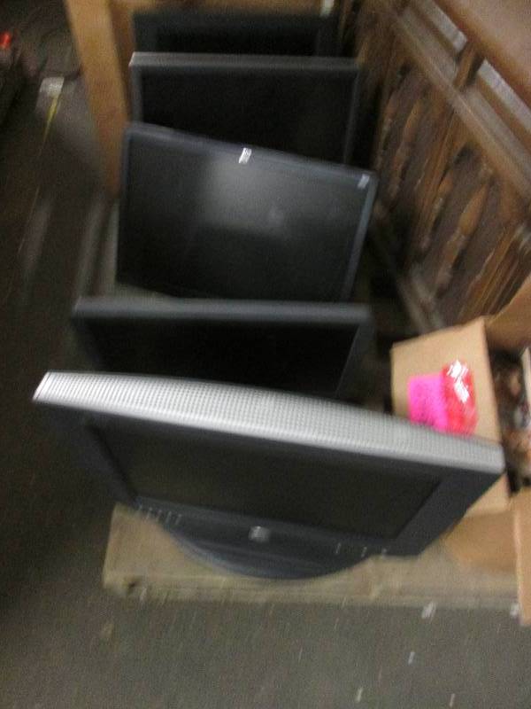 6 computer monitors no power cords ...