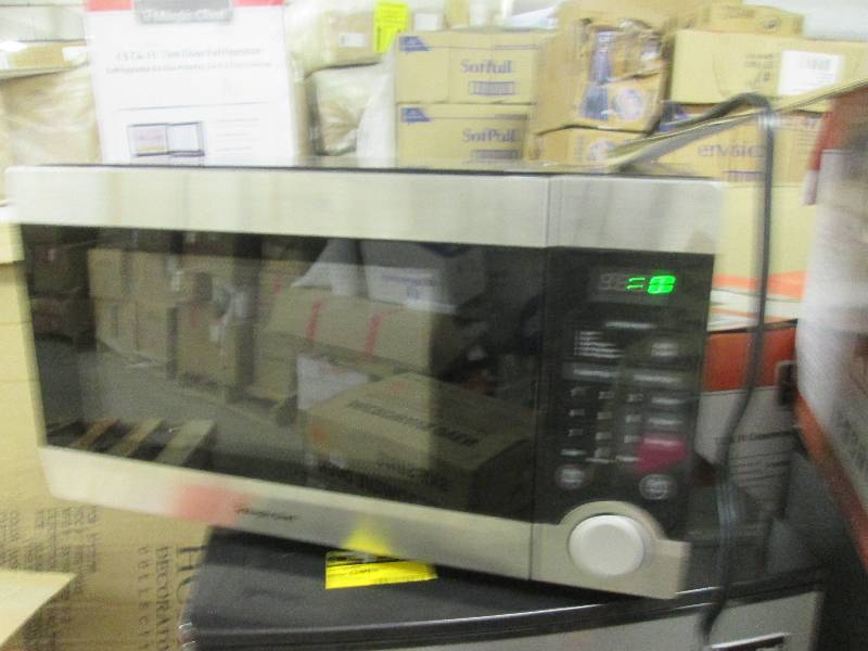 magic chef 1.1cuft 1000 watt couter...
