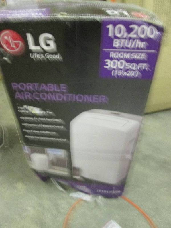 LG 10,200 btu portable aircondition...