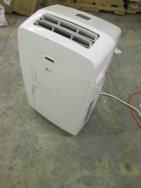 LG 10,200 btu portable aircondition...