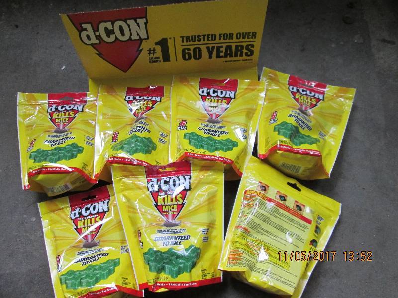 Lot of 7 packs of 6 D-con mouse poison baits and one bait station