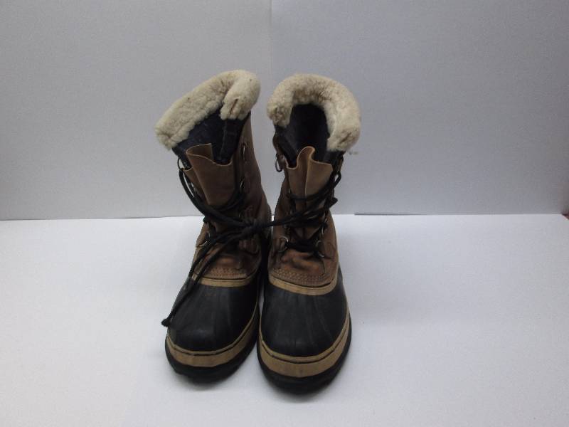 Mens Sorel Caribou boots size 9