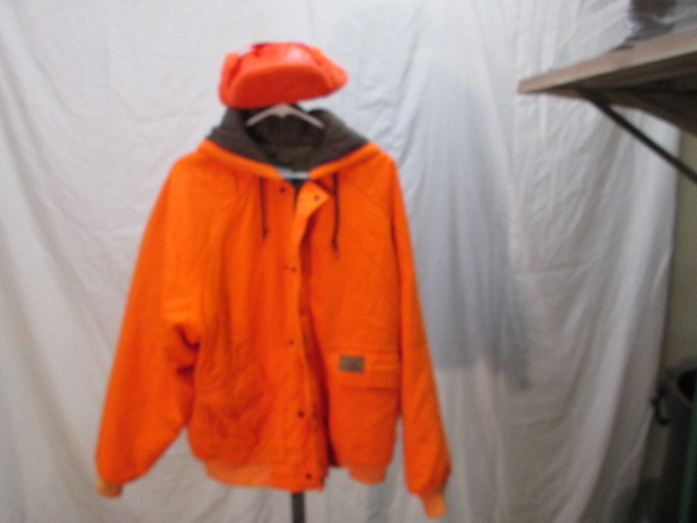 Duxbax hunting jacket size XL & hat