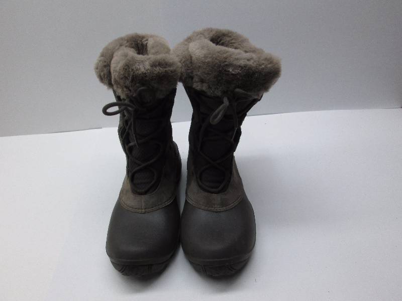 Womans Columbia Winter Boots size 7.5