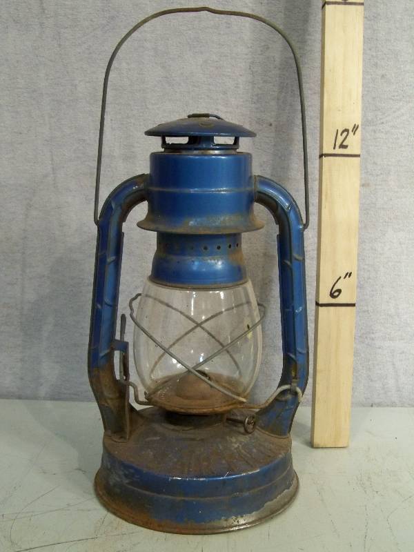 lot 37 image: Dietz Lantern