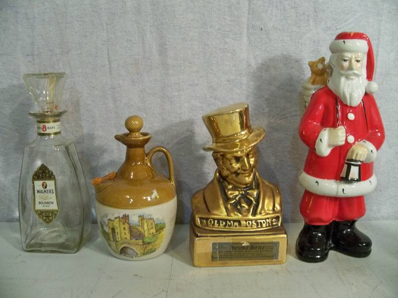 lot 48 image: Decanters
