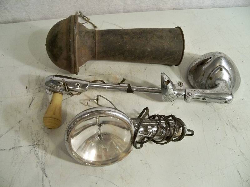 lot 40 image: Car Spot Lights