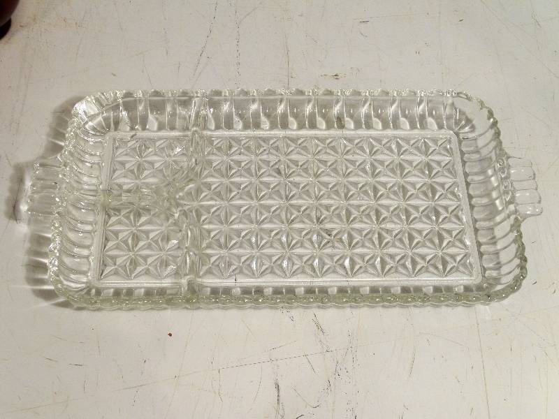 lot 55 image: Glass Serving Trays