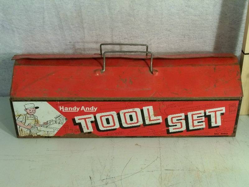 lot 73 image: Handy Andy Toolbox